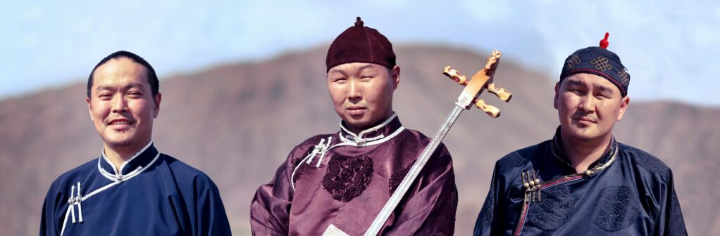 Café, Brews & Stage