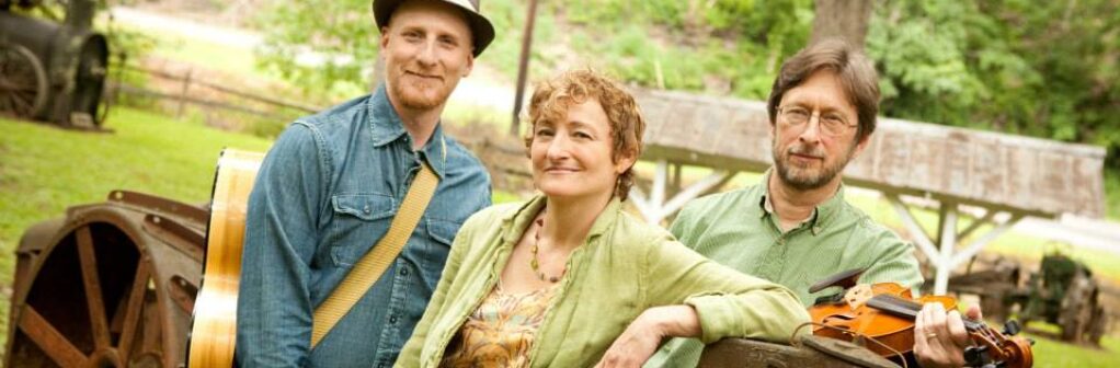 Café, Brews & Stage