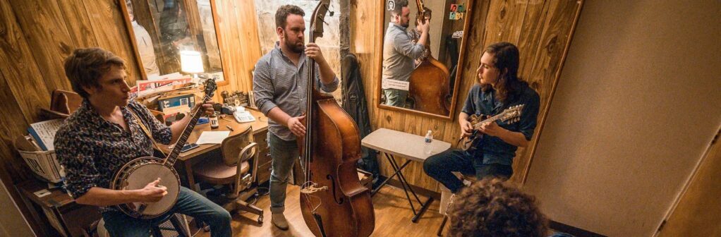 Café, Brews & Stage