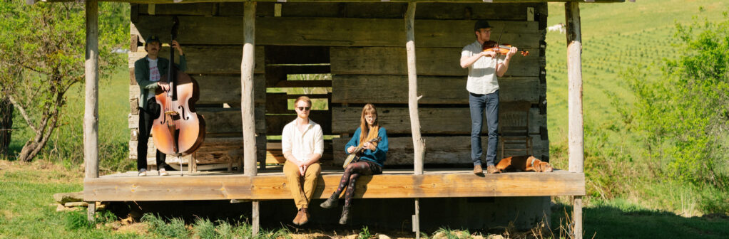 Café, Brews & Stage