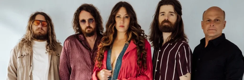 Café, Brews & Stage