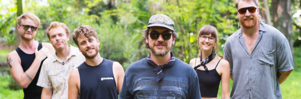 Café, Brews & Stage